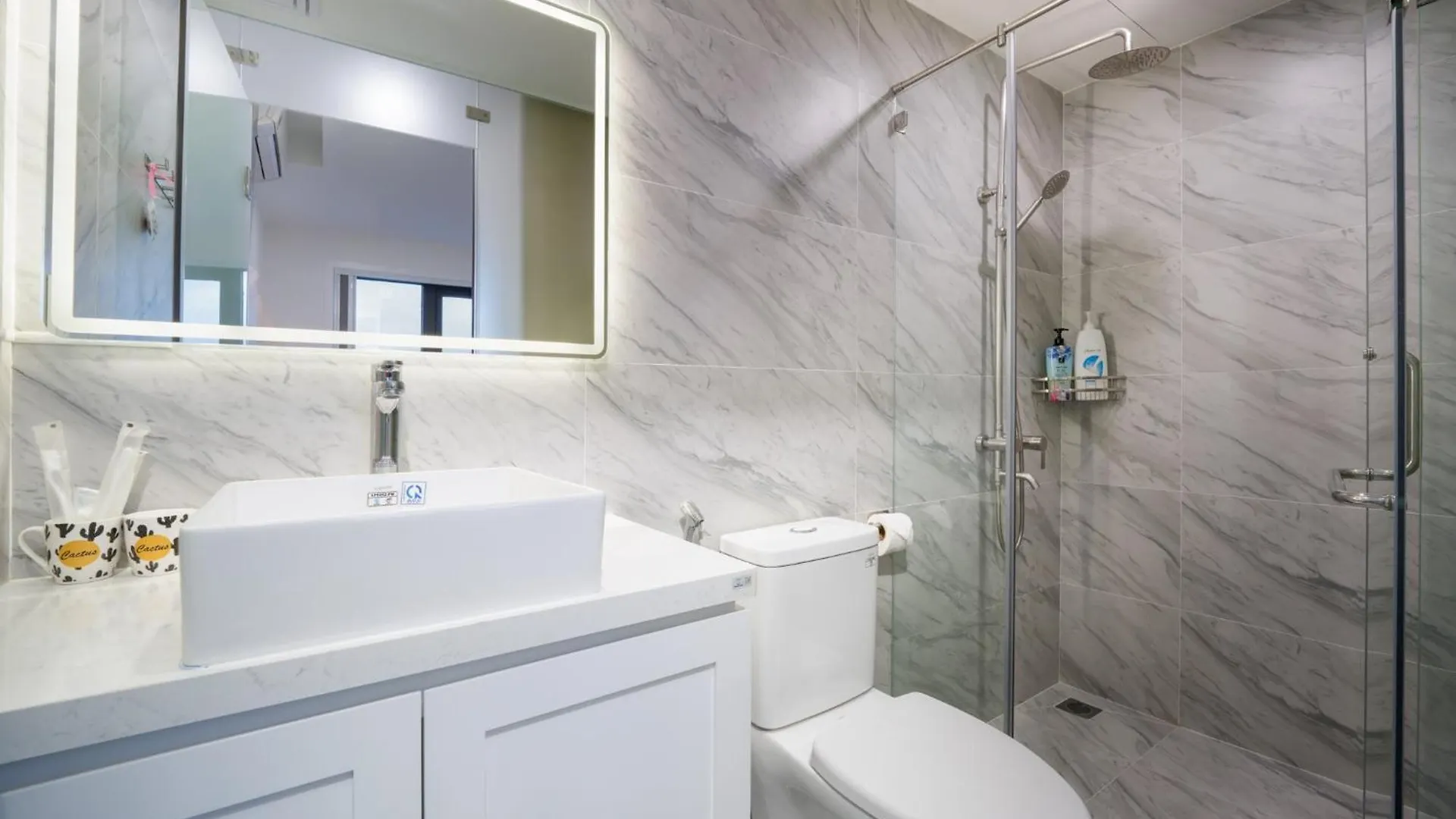 Muong Thanh Beach Apartment Da Nang Vietnam