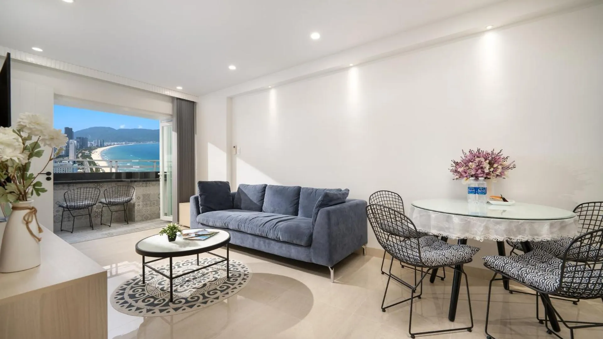 Muong Thanh Beach Apartment Da Nang